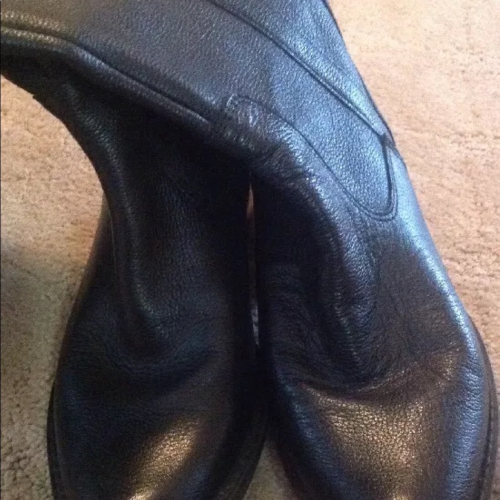 Boots - Picture 5 of 6